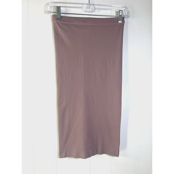 Aritzia Babaton Bodycon Tube Skirt Nylon Stretch Minimalist Pink Size XS/S - Picture 1 of 8